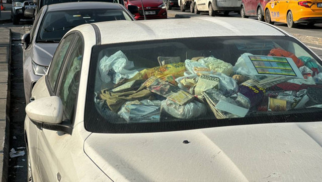 Arabanın yanından geçenler burunlarını tutuyor Eyüpsultan sakinleri isyanda - Resim: 1