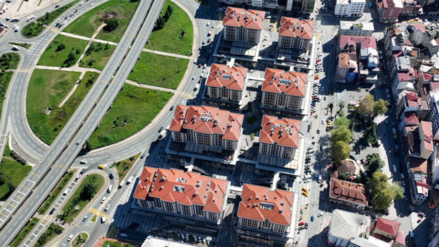 Rize’nin yeni çarşısı kentsel dönüşümde örnek oldu! Bakan Kurum: Rize Meydanı’nın çehresini değiştirdik - Resim: 3