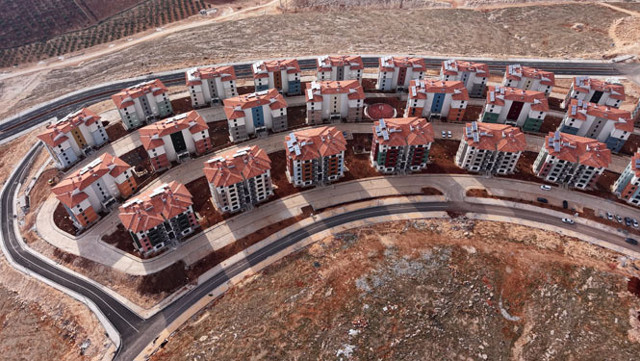 Asrın felaketinin üzerinden 2 yıl geçti! Cumhurbaşkanı Erdoğan’ın katılımıyla Adıyaman’da “Bir oluruz” temalı anma töreni - Resim: 0