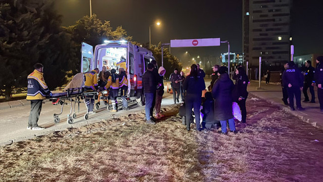 Dün evini taşladı bugün de eski kız arkadaşı ile kızın kardeşi ve annesini bıçakladı - Resim: 0