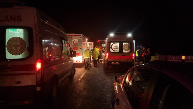 54 kişiyi taşıyordu! Çorum'da tur otobüsü kaza yaptı: Yaralılar var - Resim: 1