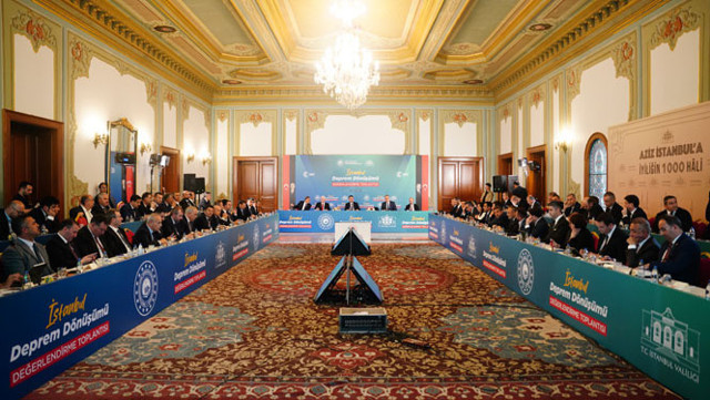 Deprem Dönüşümü Değerlendirme Toplantısı! Bakan Kurum: Tüm belediye başkanlarımızı bu sürece sahip çıkmaya çağırıyoruz - Resim: 0