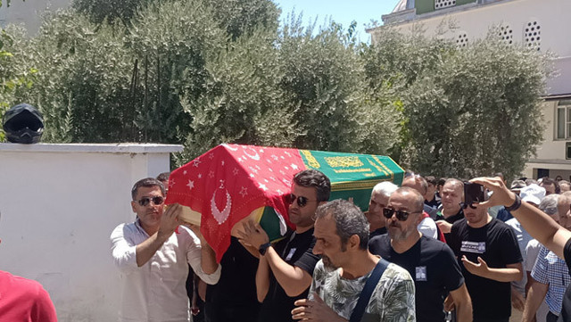 Yarış spikeri Esen Gök'ün cenazesi toprağa verildi - Resim: 0