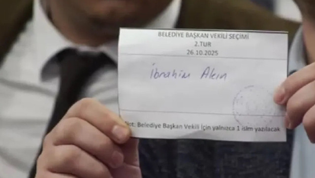 Bayrampaşa’daki başkanvekili seçiminde geçersiz oy krizi: İrade gasbına müsaade etmeyiz - Resim: 0