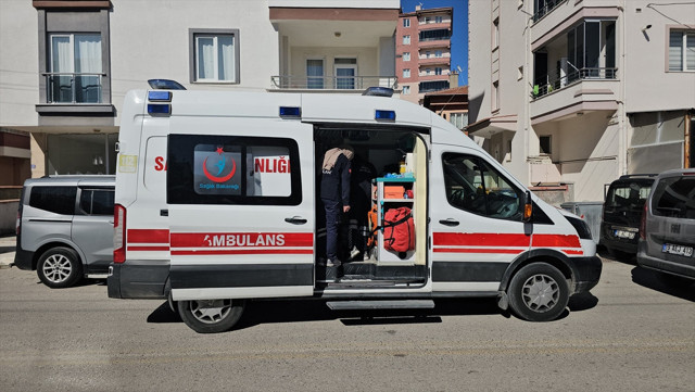 Çorum'da kahvehanede cinayet! İki yaşlı adam birbirini bıçakladı - Resim: 1