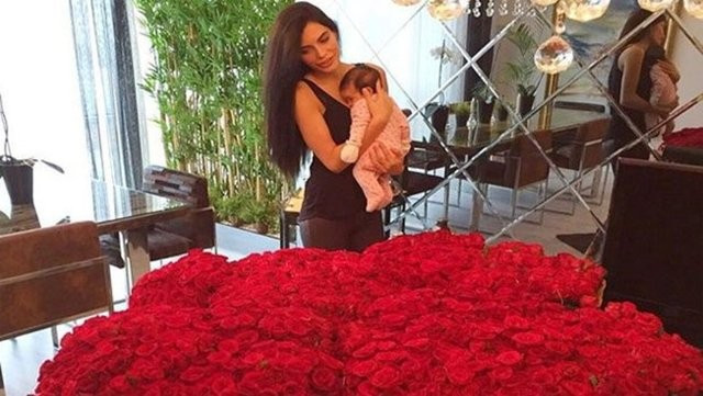 Ayrılmadan önce Bentley parçalamış! - Resim: 3