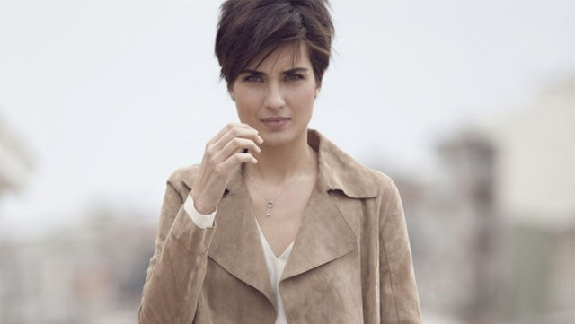 Tuba Büyüküstün kendine ev arıyor - Resim: 1