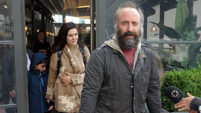 Halit Ergenç o soruya çok sinirlendi "Kimsenin hesap sormaya hakkı yok" - Resim: 1