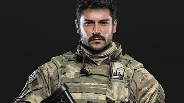 Burak Özçivit Afrin paylaşımıyla rezil oldu yorumları kapattı - Resim: 2