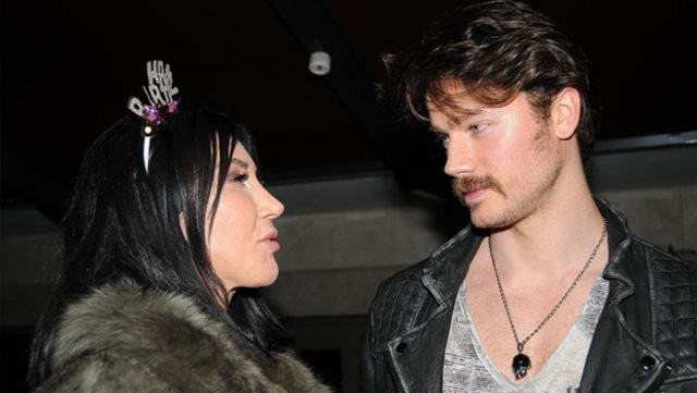 İki defa küsüp barışmıştı! Hande Yener, sevgilisine yol verdi - Resim: 2