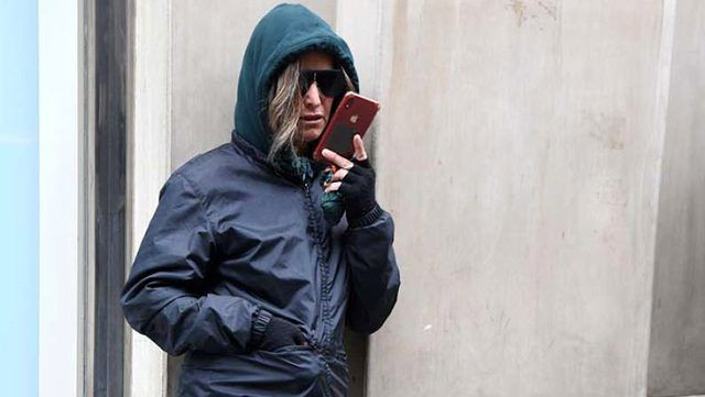 Eski Survivor yarışmacısı Bennu Gerede maske çıkışıyla şoke etti bakın ne yaptı - Resim: 2