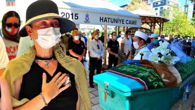 Demet Evgar'ın acı günü babaanesinin cenazesinde gözyaşlarına boğuldu - Resim: 4