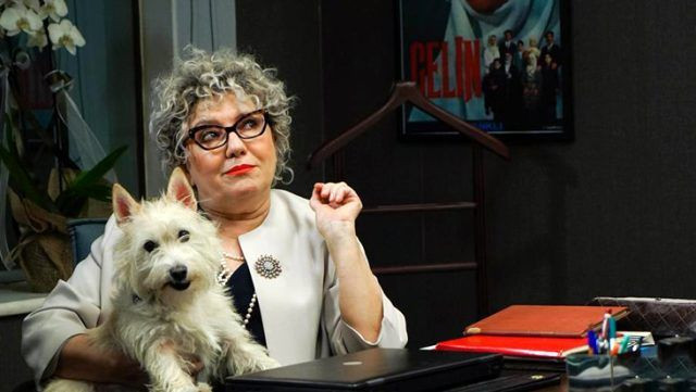 Star TV Menajerimi Ara'da 64 yaşındaki Ayşenil Şamlıoğlu'nun seksi pozu olay! - Resim: 1