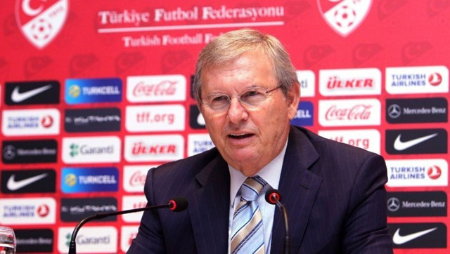 Alanyaspor Fenerbahçe maçında kural hatası var mı? MHK Başkanı Zekeriya Alp noktayı koydu - Resim: 0