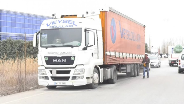 Türkiye'den İran'a yardım eli! Koronavirüs için sağlık malzemeleri gönderildi - Resim: 2