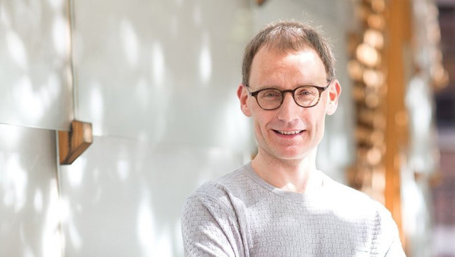 Yasak aşkını eve alan Bilim Kurulu üyesi istifa etti! Kadın korona oldu - Resim: 1