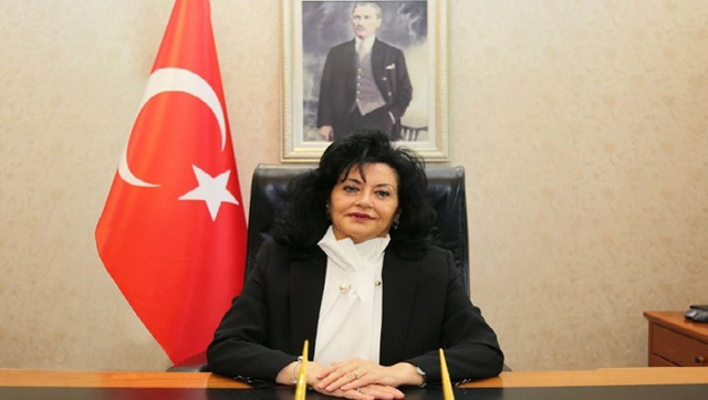 Esengül Civelek biyografisi Vali Esengül Civelek eşi ve çocukları kimdir? - Resim: 1