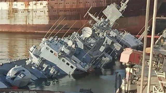 Ukrayna kendi amiral gemisini batırdı! Putin ve Zelenskiy'den flaş açıklamalar geliyor - Resim: 1