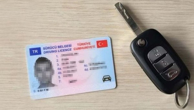 Yapmayanlara büyük ceza kapıda! Ehliyetlerle ilgili son dakika duyurusu yapıldı... - Resim: 1