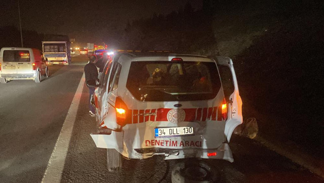 TEM’de 6 araç birbirine girdi: Yaralılar var - Resim: 0