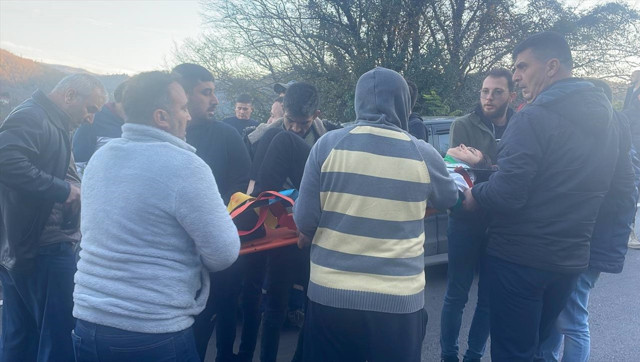 Zonguldak'ta öğrenci servisi devrildi! Ölü ve çok sayıda yaralı var - Resim: 2