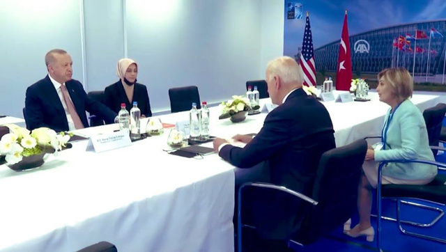 Cumhurbaşkanı Erdoğan, Merve Kavakçı'yı görevden aldı! Resmi Gazete'de yayınlandı - Resim: 1