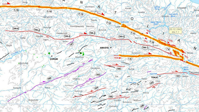 3700 yıldır deprem üretmedi! Okan Tüysüz 2 ili 'depreme hazır olun' diye uyardı - Resim: 0