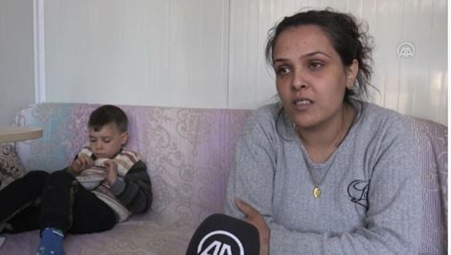 Depremde 2 çocuğuyla eşini kaybeden kadın hastanede öğrendi: Allah'ın mucizesi - Resim: 0