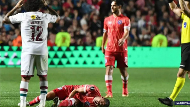 İnsanlık dışı faul... Marcelo rakibinin ayağını kırdı! Oyundan atıldı, ağlayarak özür diledi - Resim: 2