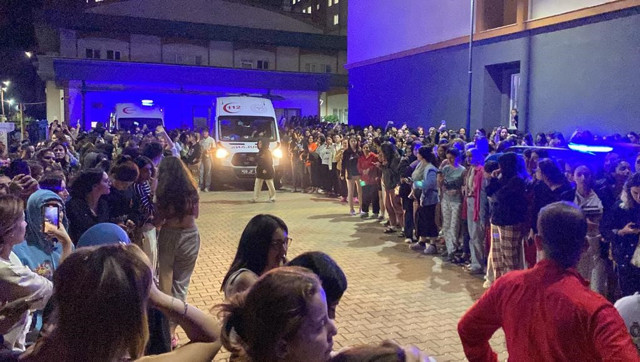 Asansör kazasında ölen Zeren'in paylaşımı dikkat çekti: "Sadece ölüler görür" - Resim: 0