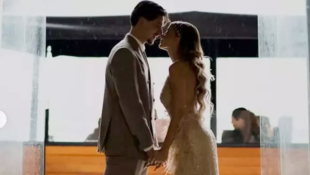 Enis Destan nişanlandı, annesi çıldırdı: Evlenecek başka biri mi yok! Şu kıyafete bakın - Resim: 1