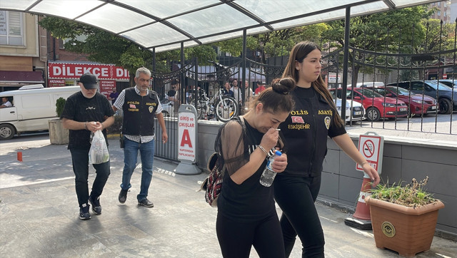 Eskişehir'de dublör kullanarak arsa satışı yapan şüpheliler gözaltına alındı - Resim: 0