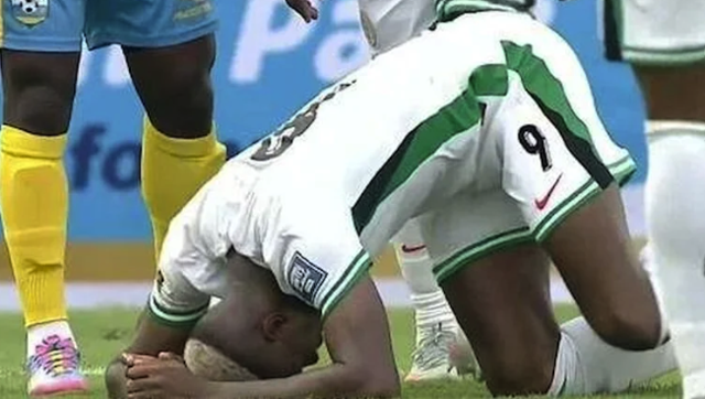 Victor Osimhen'in son durumu belli oldu! Acil İstanbul yolu göründü - Resim: 0