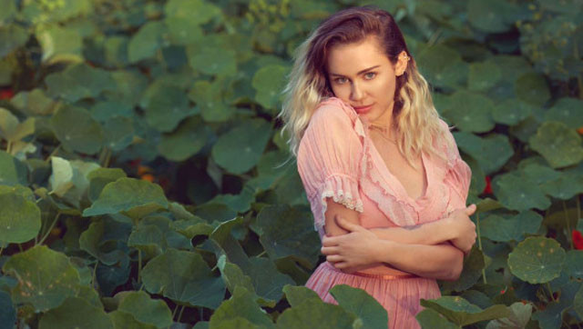 Miley Cyrus yeni albümünü çıplak fotoğrafıyla tanıttı - Resim: 2