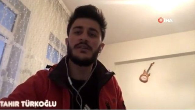 İbrahim Erkal unutulmadı vefatının 3. senesinde "Sen Aldırma" şarkısı ile anıldı - Resim: 2