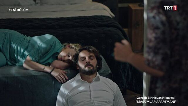 Ezgi Mola yıktı geçti Masumlar Apartmanı dizisindeki sır Twitter'a damga vurdu - Resim: 4