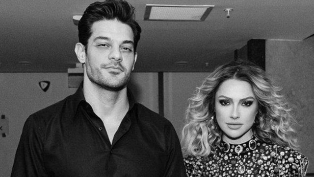 Misafirlere şaşırtan uyarı! Hadise Mehmet Dinçerler evlendi nişanda sözleşme imzalatmıştı - Resim: 4