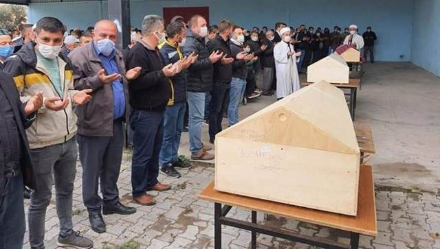 Balıkesir'de yıldırım dehşeti! Ağır yaralanan 4 kadından 3'ü yaşamını kaybetti - Resim: 0