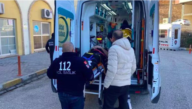 Mardin'de feci kaza servis aracı devrildi! 5 kişi öldü 6 yaralı var - Resim: 2