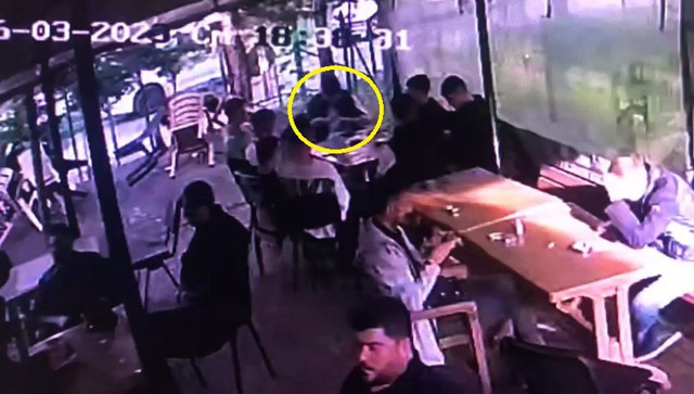 Bursa'da korkunç olay! Cami avlusunda şakalaşma kötü bitti: Belinden çıkardığı silahı böyle ateşledi! - Resim: 2