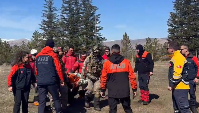Aladağlar'da kar kütlesi altında kalan dağcı hayatını kaybetti - Resim: 2