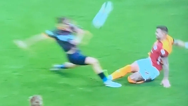 Fenerbahçe'den Galatasaray-Başakşehir maçı sonrası flaş paylaşım - Resim: 1