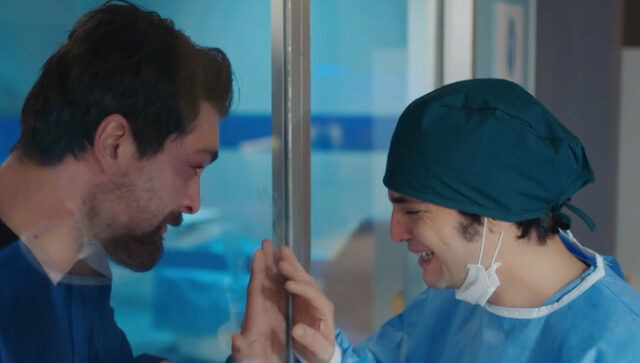 Mucize Doktor'da Ferman ayrılıyor mu? Ali Vefa ile duygulandıran sahne - Resim: 3