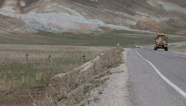 Süleyman Soylu'dan Van'daki alçak saldırıya tepki: Yenileceksiniz ve cehenneme sürüleceksiniz - Resim: 1
