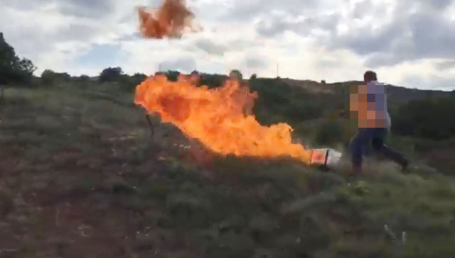Çankırı'da hükümlü teslim olmamak için kendini ateşe verdi - Resim: 0