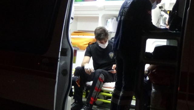 Afyonkarahisar'da düğünde saldırıya uğrayan 4 polis memuru yaralandı - Resim: 0