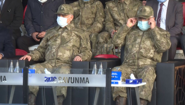 Mehmetçik için yeni tip "kamuflaj" hazırlandı! Yarından itibaren tüm kara birliklerinde kullanılacak - Resim: 0