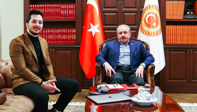 Meclis Başkanı Mustafa Şentop'u hiç böyle görmediniz! 'Troll' çıldırttı prensibini bozdu - Resim: 2