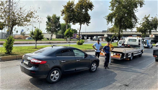 Anahtarı üstünde unutunca olanlar oldu! Otomobiline kavuştuğuna sevinemedi - Resim: 0