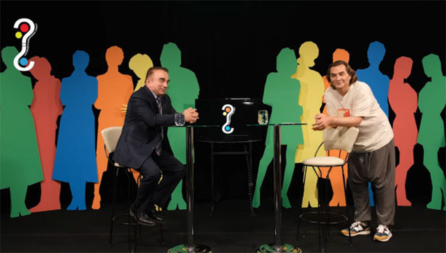 Çocuklar Duymasın'ın Fıs Fıs İsmail'i Süleyman Yağcı: Dekolteli, yırtmaçlı giyip gezersen insanların diyeceklerine katlanırsın - Resim: 0